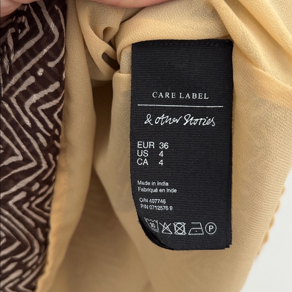 :Price Firm: & Other Stories Zig Zag Ruffled Mini Dress - Picture 8 of 9